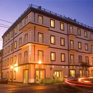 Card International Ξενοδοχείο